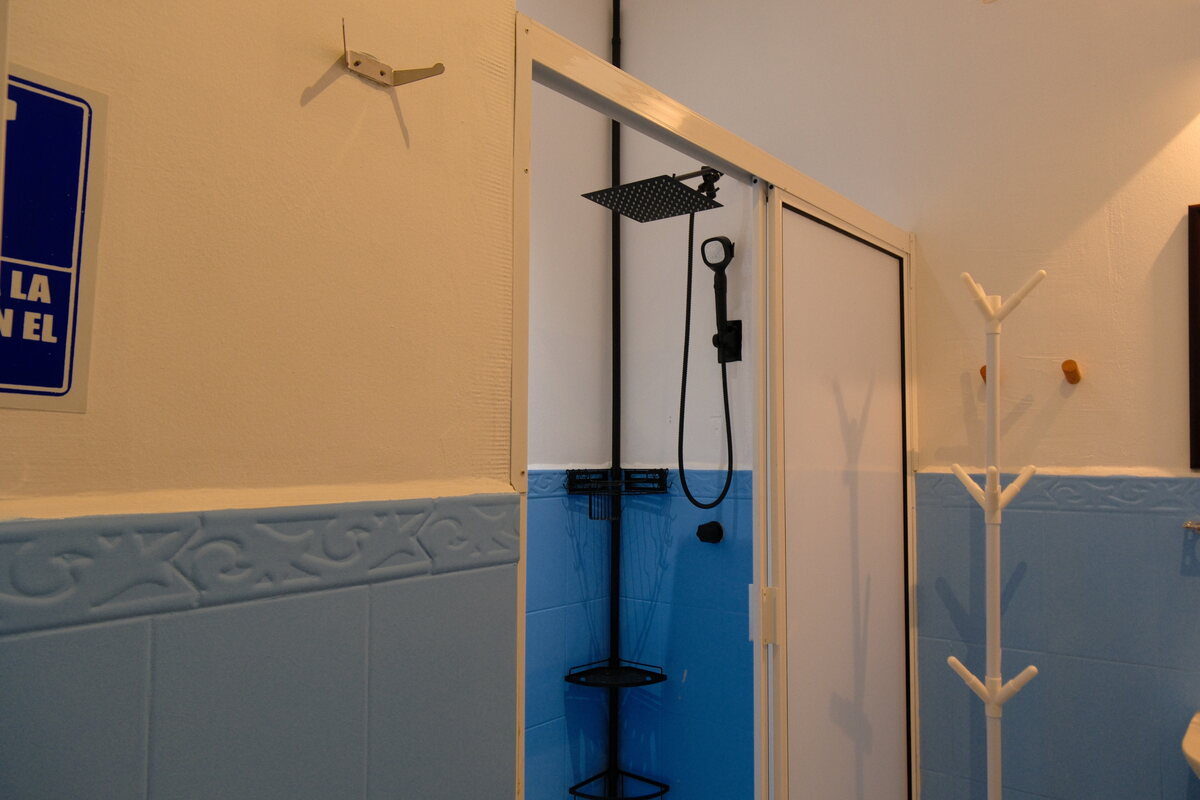 Casa Yada shower